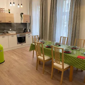Gesamte Fuer 6 Personen , Vienne Autriche