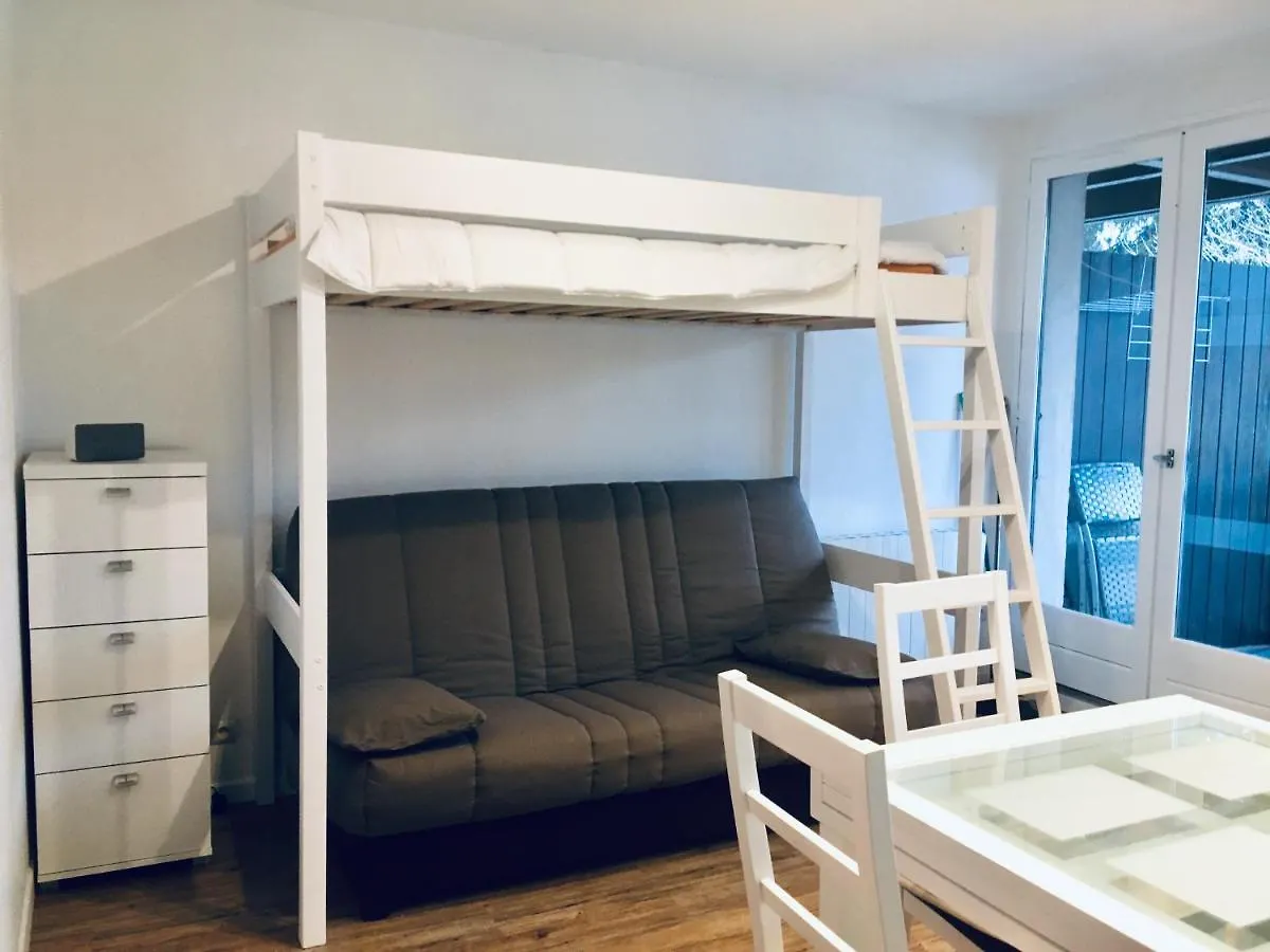 Agréable studio neuf avec vue + parking gratuit Bagnères-de-Luchon France